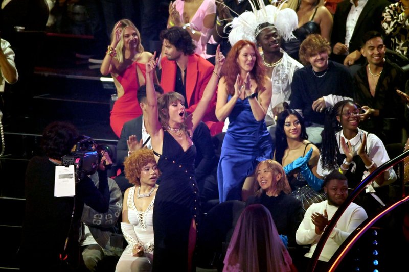 Taylor Swift at 2023 MTV Video Music Awards — photo 172
