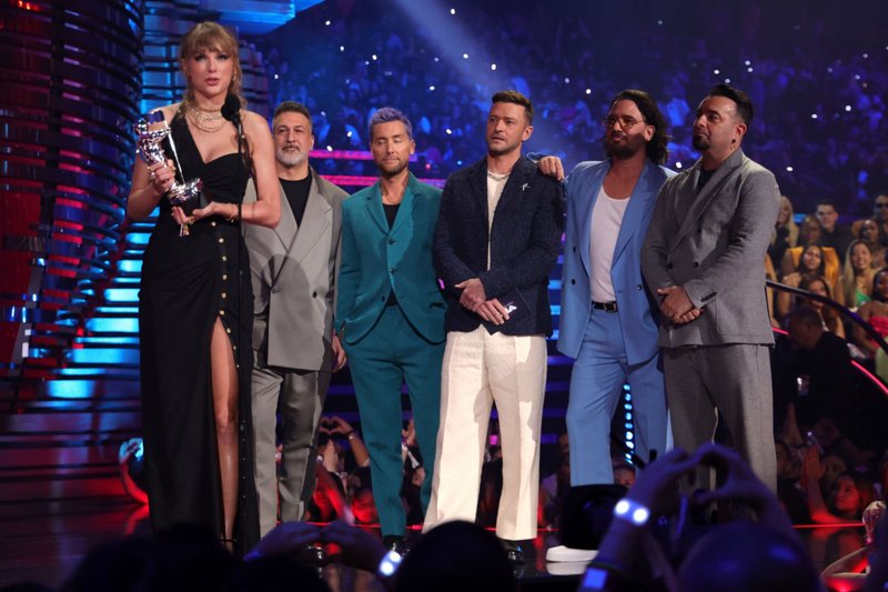 Taylor Swift at 2023 MTV Video Music Awards — photo 173