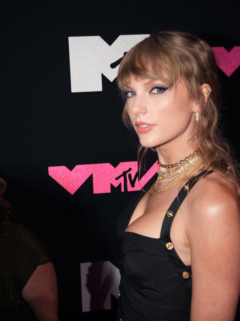 Taylor Swift at 2023 MTV Video Music Awards — photo 190