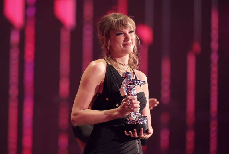 Taylor Swift at 2023 MTV Video Music Awards — photo 257