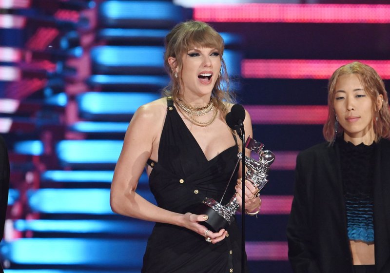 Taylor Swift at 2023 MTV Video Music Awards — photo 258