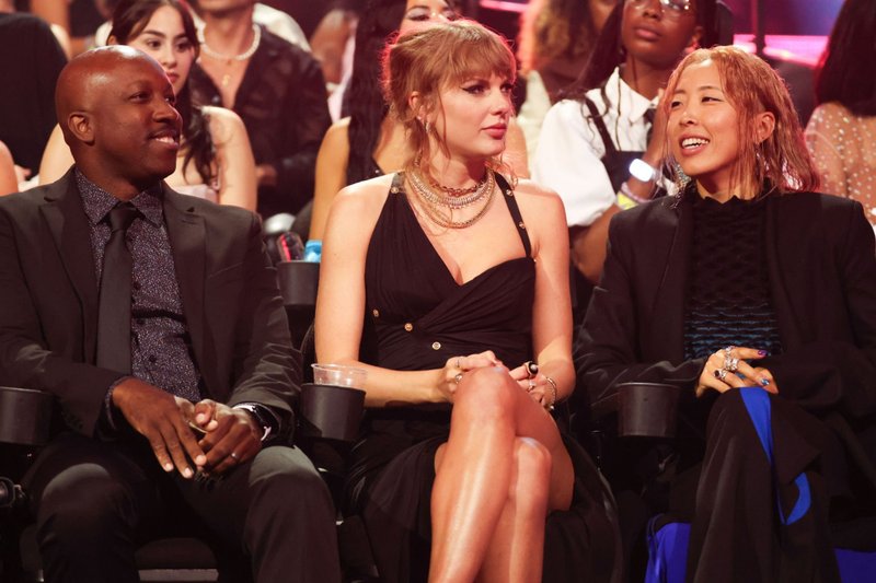 Taylor Swift at 2023 MTV Video Music Awards — photo 267