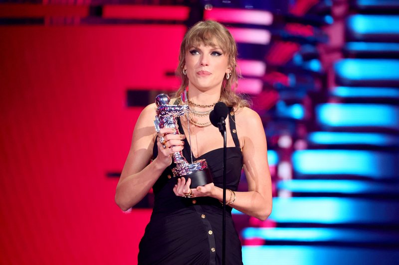 Taylor Swift at 2023 MTV Video Music Awards — photo 309