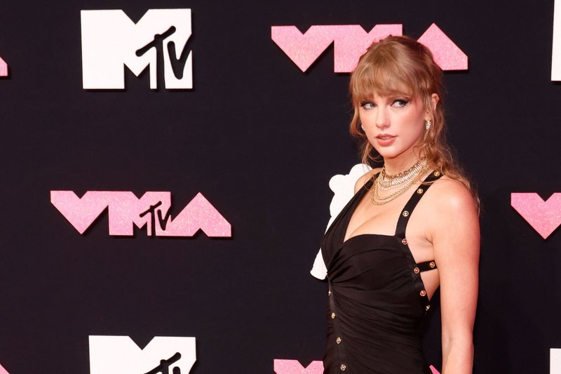 Taylor Swift at 2023 MTV Video Music Awards — photo 333