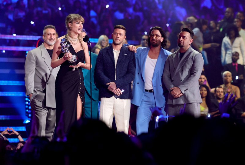Taylor Swift at 2023 MTV Video Music Awards — photo 359