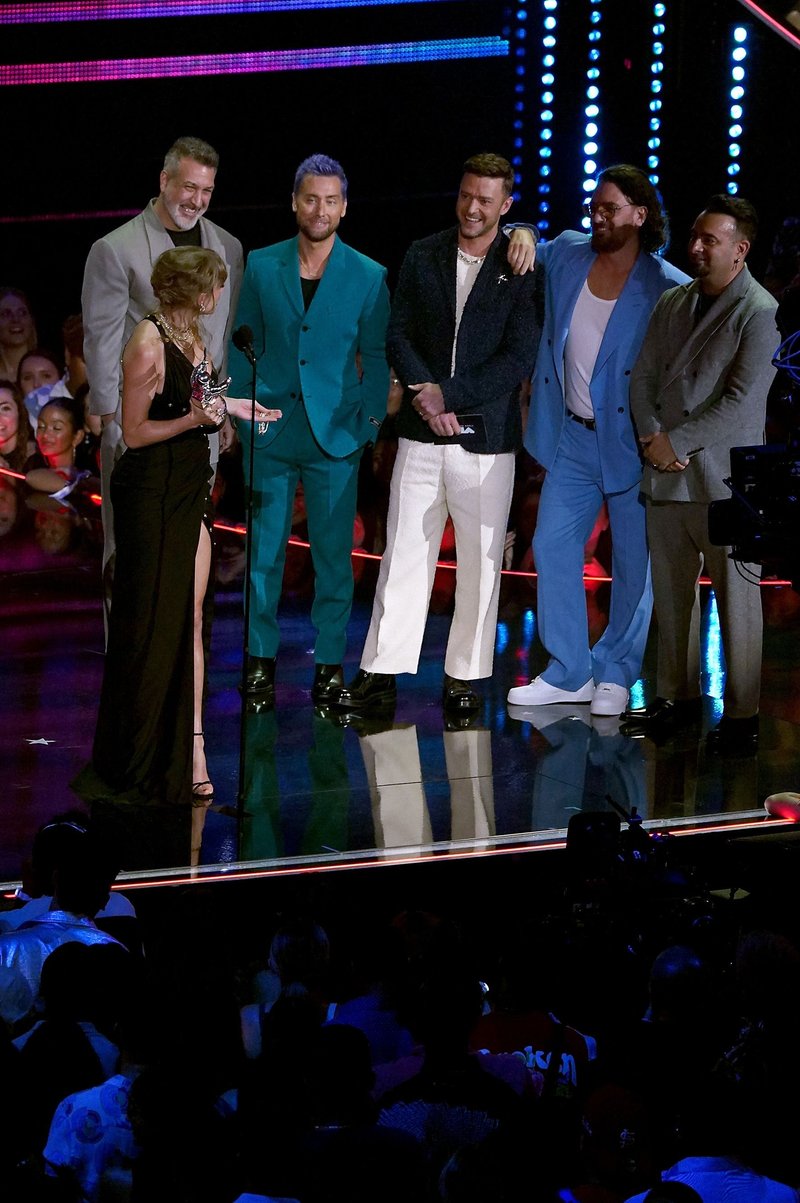 Taylor Swift at 2023 MTV Video Music Awards — photo 362