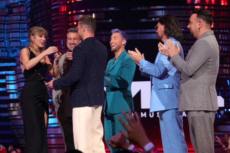 Taylor Swift at 2023 MTV Video Music Awards — photo 370