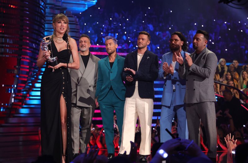 Taylor Swift at 2023 MTV Video Music Awards — photo 374