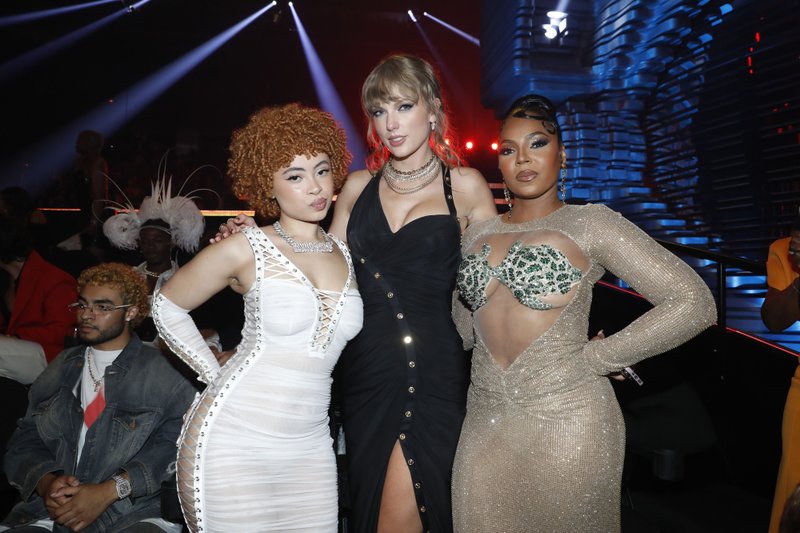 Taylor Swift at 2023 MTV Video Music Awards — photo 401