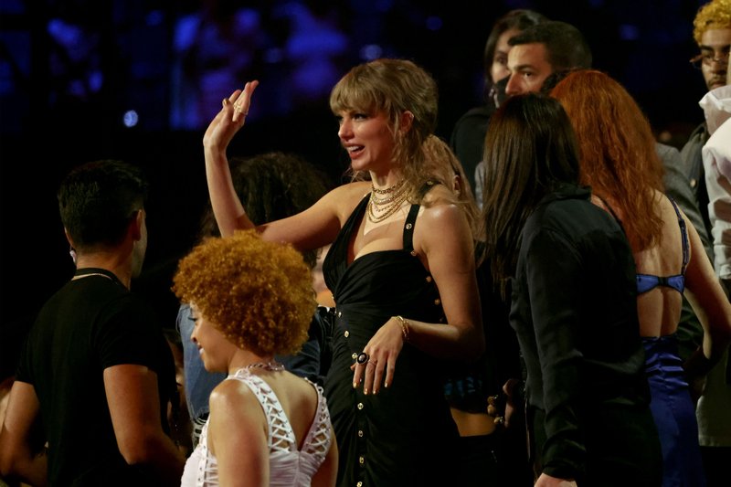 Taylor Swift at 2023 MTV Video Music Awards — photo 456