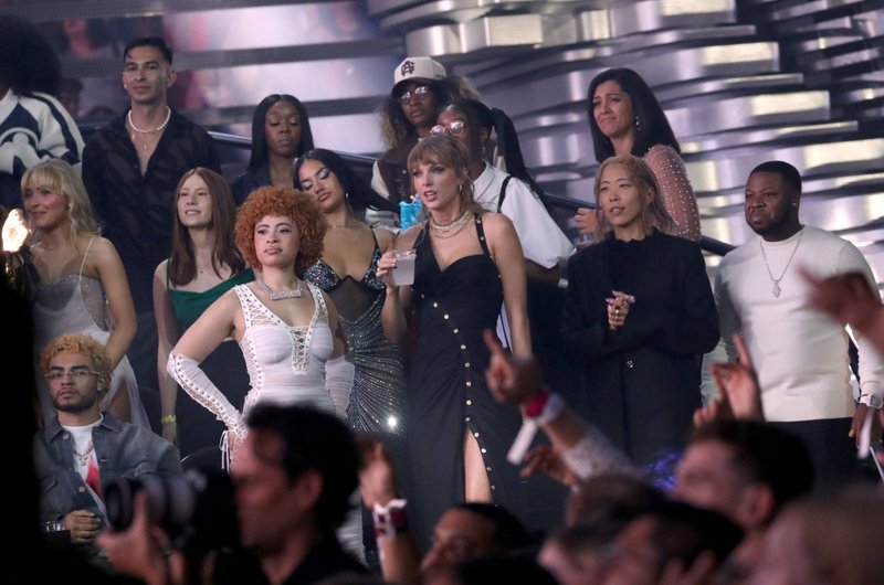 Taylor Swift at 2023 MTV Video Music Awards — photo 457