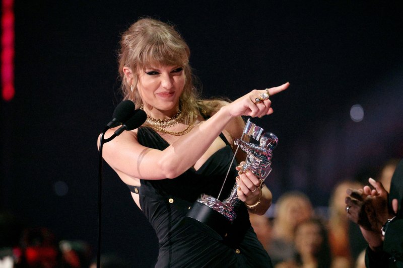 Taylor Swift at 2023 MTV Video Music Awards — photo 496