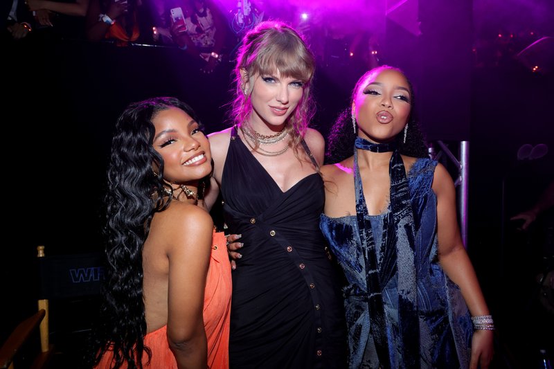 Taylor Swift at 2023 MTV Video Music Awards — photo 501