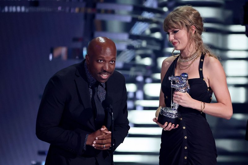 Taylor Swift at 2023 MTV Video Music Awards — photo 575