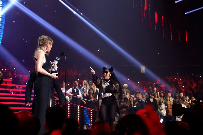 Taylor Swift at 2023 MTV Video Music Awards — photo 588