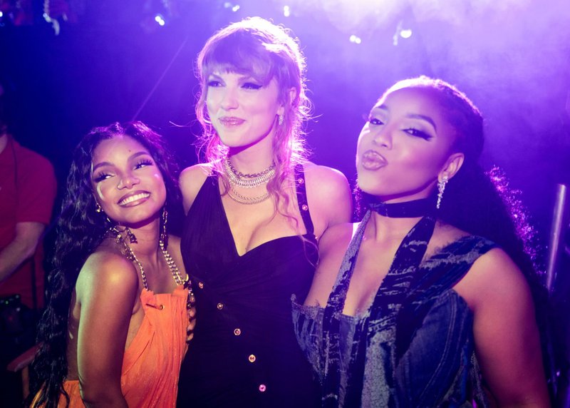 Taylor Swift at 2023 MTV Video Music Awards — photo 605