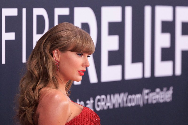 Taylor Swift at 67th GRAMMY Awards — photo 31