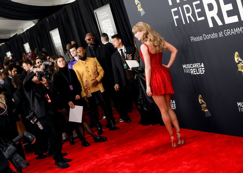 Taylor Swift at 67th GRAMMY Awards — photo 45