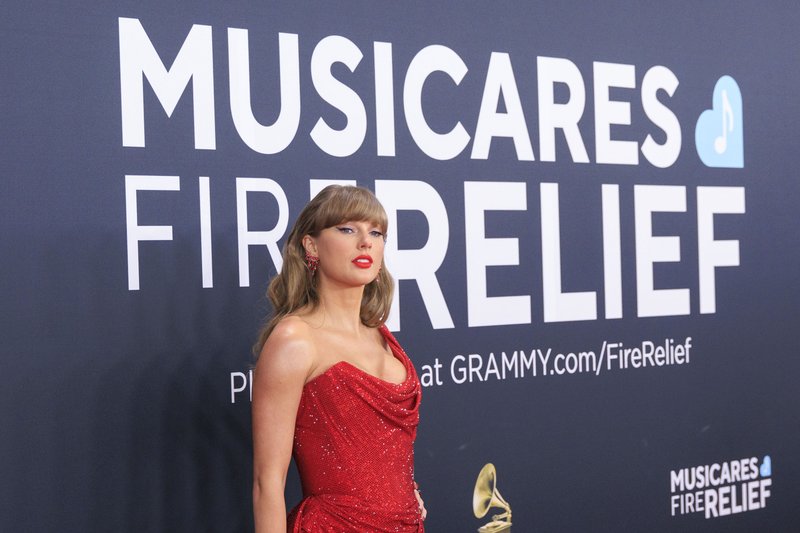 Taylor Swift at 67th GRAMMY Awards — photo 68