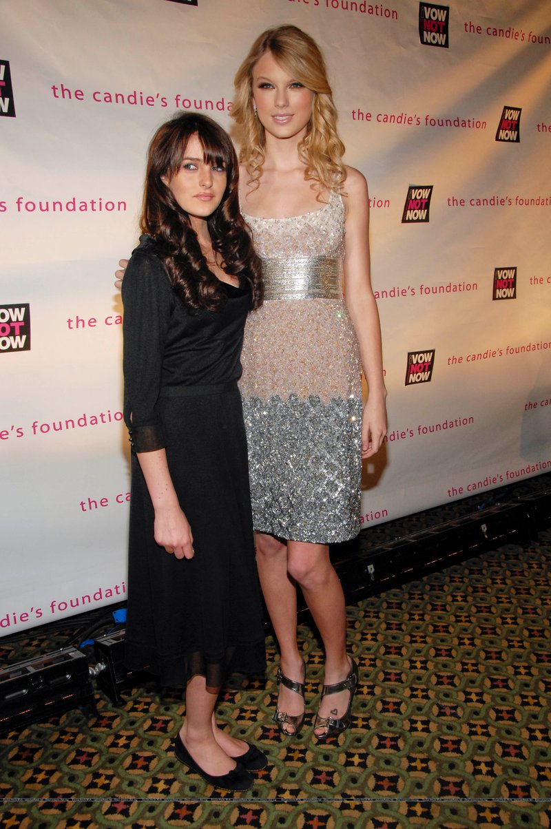 Taylor Swift — 5th Annual Candies Foundation Event to Prevent Benefit — photo 6