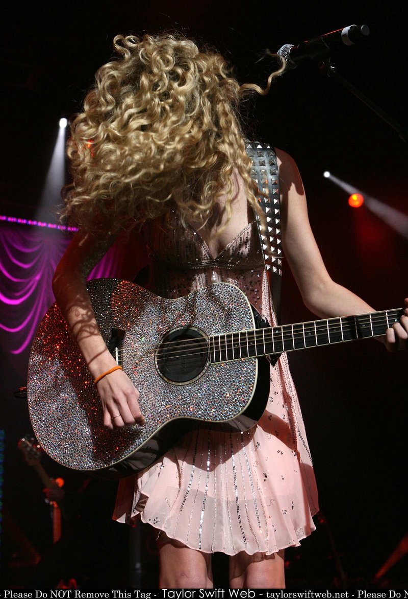 Taylor Swift — 2008 ACM New Artists Party For A Cause — photo 4