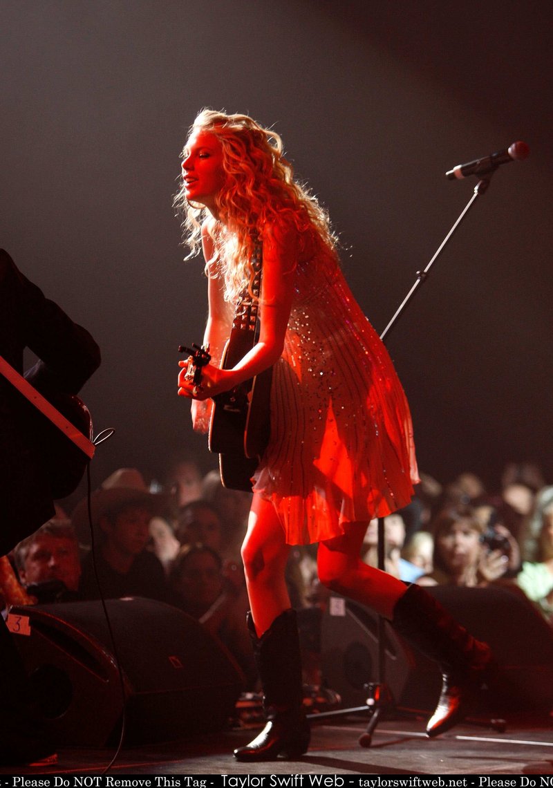 Taylor Swift — 2008 ACM New Artists Party For A Cause — photo 25