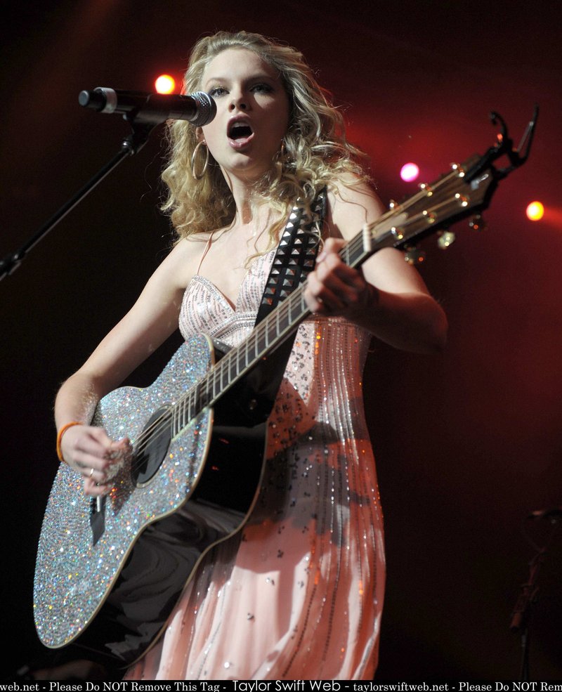 Taylor Swift — 2008 ACM New Artists Party For A Cause — photo 34