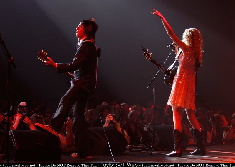 Taylor Swift — 2008 ACM New Artists Party For A Cause — photo 41