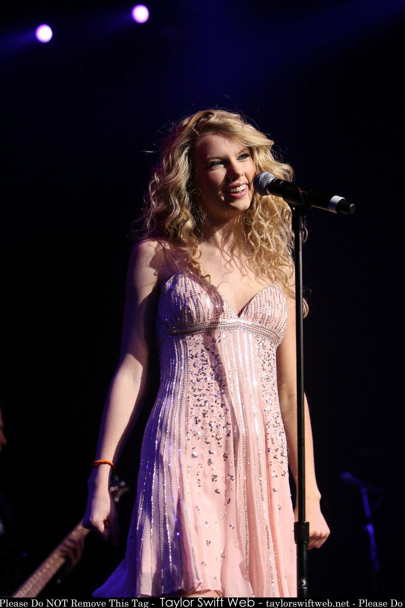 Taylor Swift — 2008 ACM New Artists Party For A Cause — photo 55