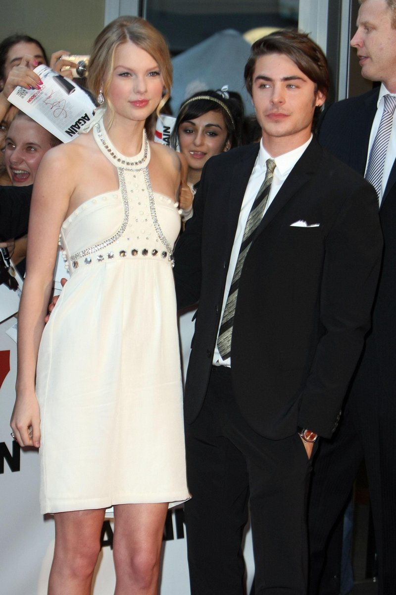 Taylor Swift — "17 Again" Premiere — photo 66