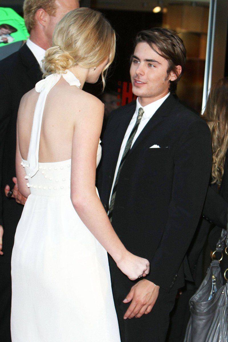Taylor Swift — "17 Again" Premiere — photo 106