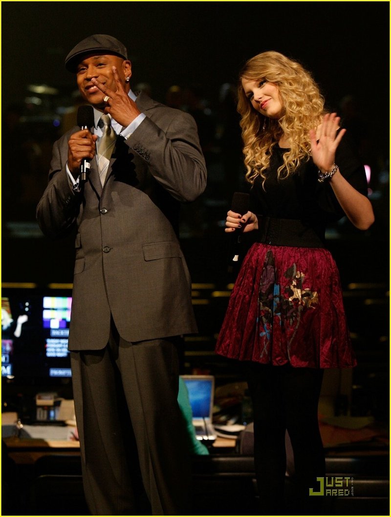 Taylor Swift — The GRAMMY Nominations Concert Live - Rehearsals - Day 1 — photo 1