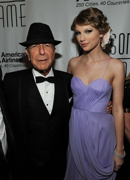 Taylor Swift at 41st Annual Songwriters Hall of Fame Ceremony — photo 17