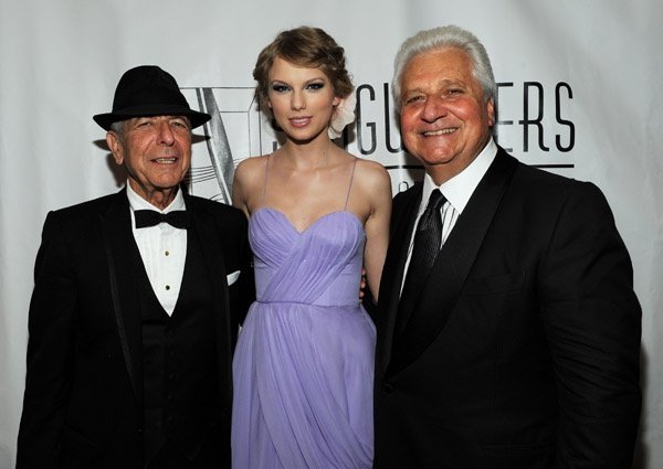 Taylor Swift at 41st Annual Songwriters Hall of Fame Ceremony — photo 22