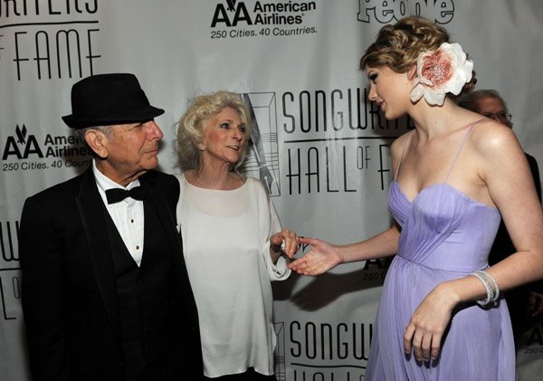 Taylor Swift at 41st Annual Songwriters Hall of Fame Ceremony — photo 23