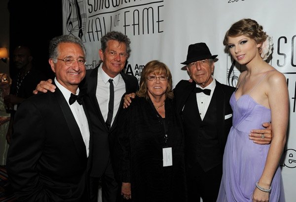 Taylor Swift at 41st Annual Songwriters Hall of Fame Ceremony — photo 56