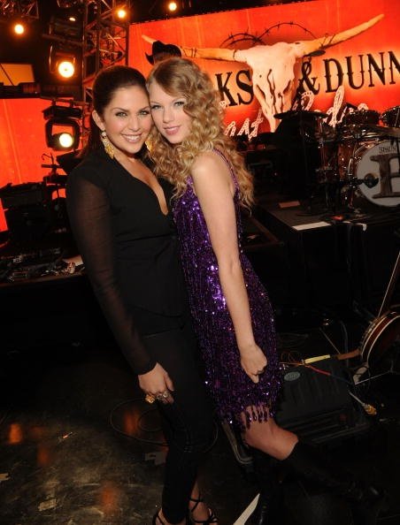Taylor Swift at Brooks & Dunn's Tribute Concert: The Last Rodeo — photo 22