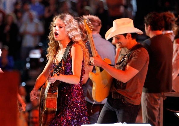 Taylor Swift at Brooks & Dunn's Tribute Concert: The Last Rodeo — photo 31