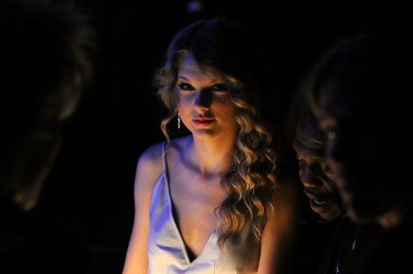 Taylor Swift at Brooks & Dunn's Tribute Concert: The Last Rodeo — photo 40