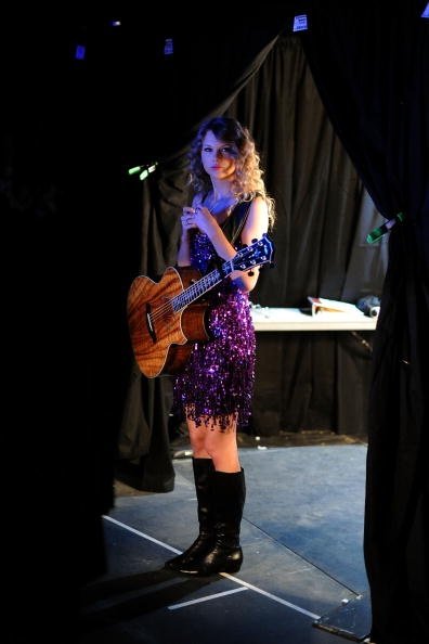 Taylor Swift at Brooks & Dunn's Tribute Concert: The Last Rodeo — photo 53