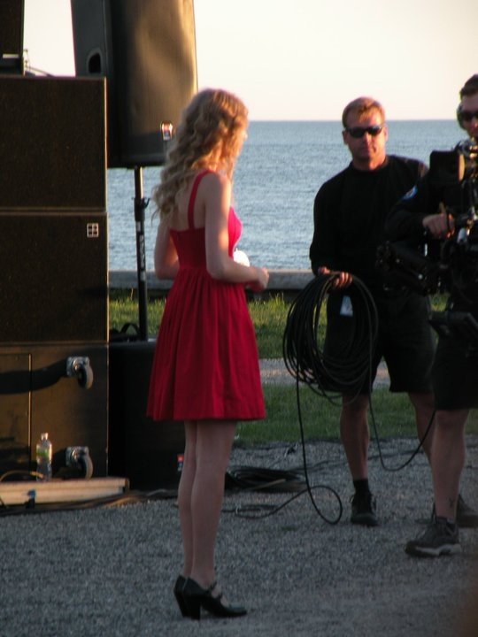 Taylor Swift at CMT Premieres: Taylor Swift "Mine" — photo 61