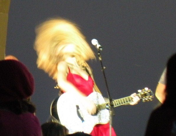 Taylor Swift at CMT Premieres: Taylor Swift "Mine" — photo 71