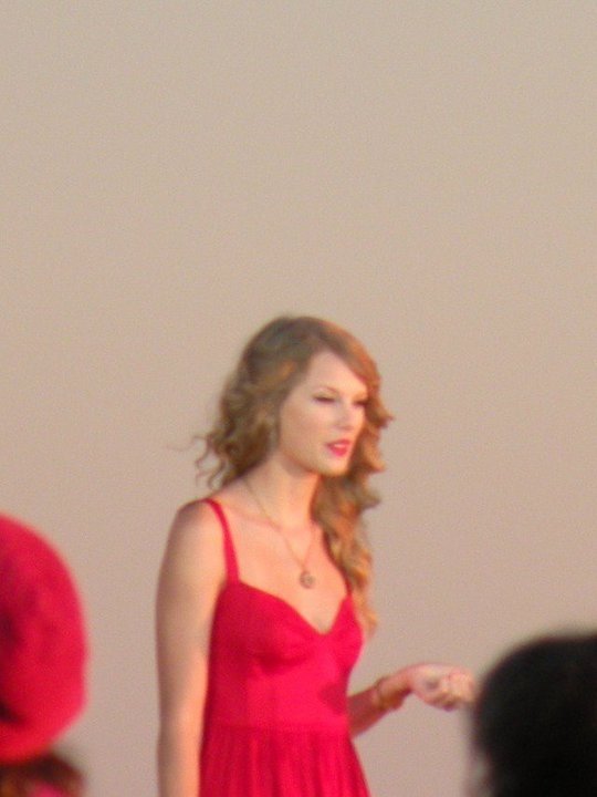 Taylor Swift at CMT Premieres: Taylor Swift "Mine" — photo 84