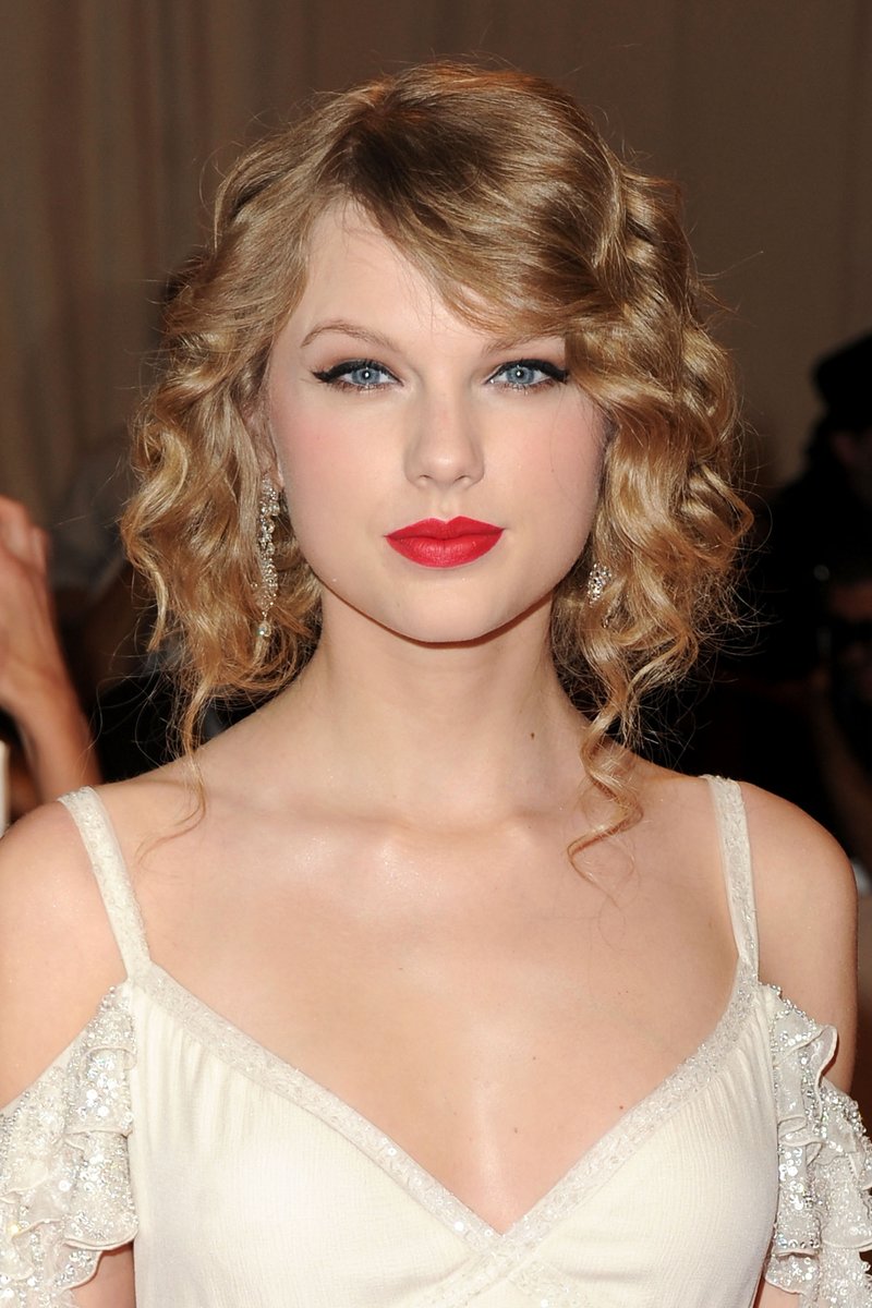 Taylor Swift at 2010 Costume Institute Gala — photo 14