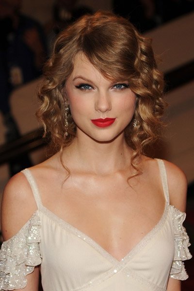 Taylor Swift at 2010 Costume Institute Gala — photo 33