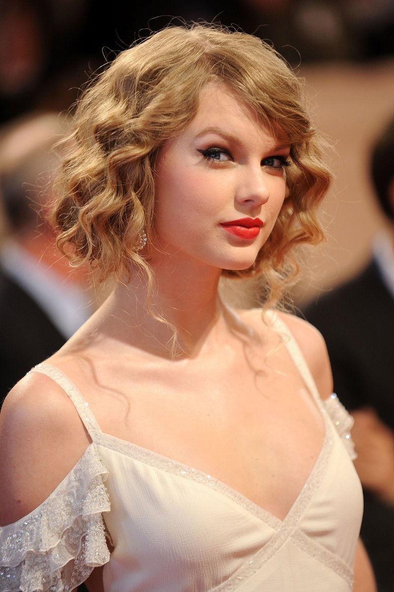 Taylor Swift at 2010 Costume Institute Gala — photo 62