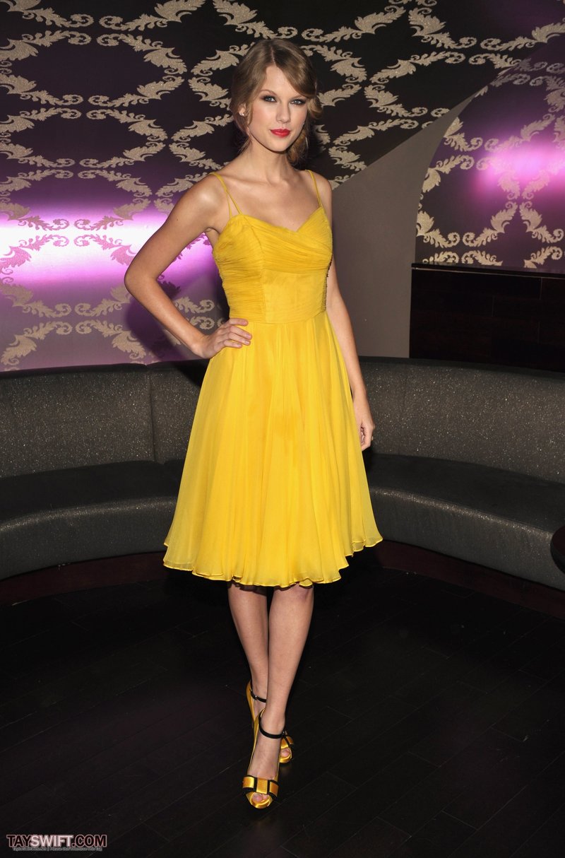 Taylor Swift at Country Music Hall of Fame & Museum's "All For The Hall" — photo 13