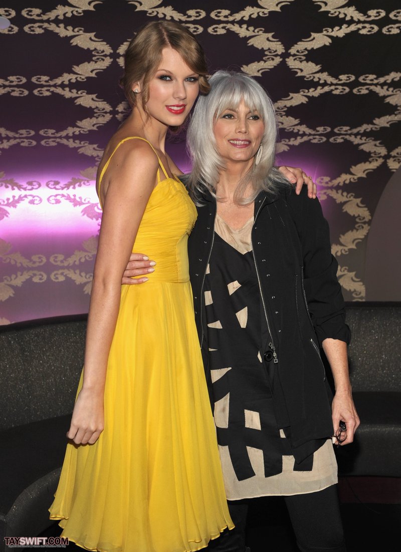 Taylor Swift at Country Music Hall of Fame & Museum's "All For The Hall" — photo 38