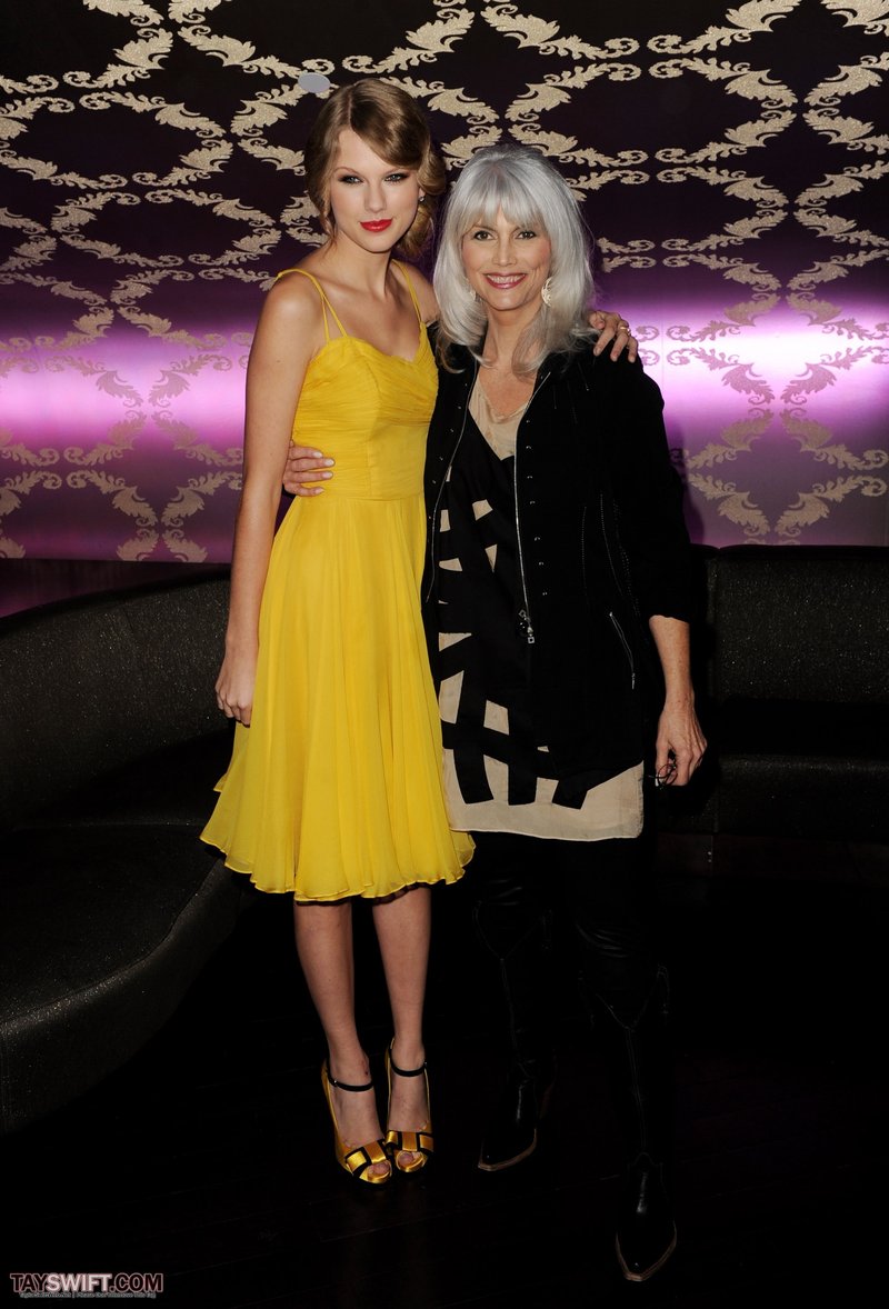 Taylor Swift at Country Music Hall of Fame & Museum's "All For The Hall" — photo 66