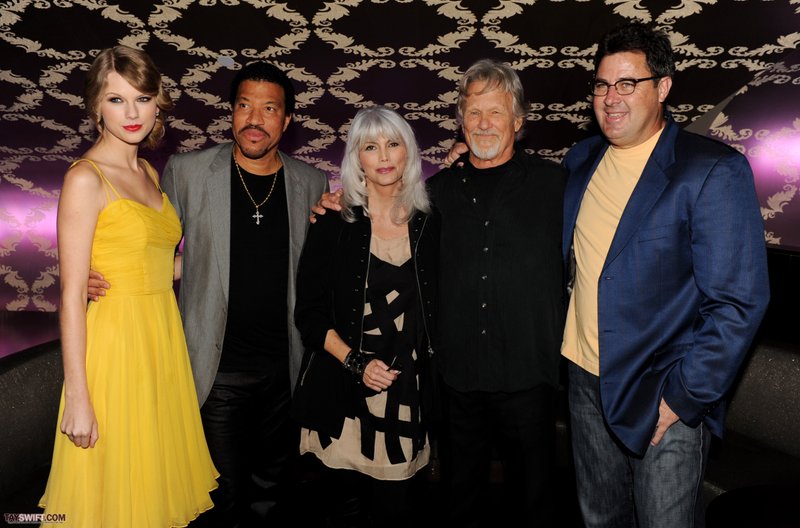 Taylor Swift at Country Music Hall of Fame & Museum's "All For The Hall" — photo 70